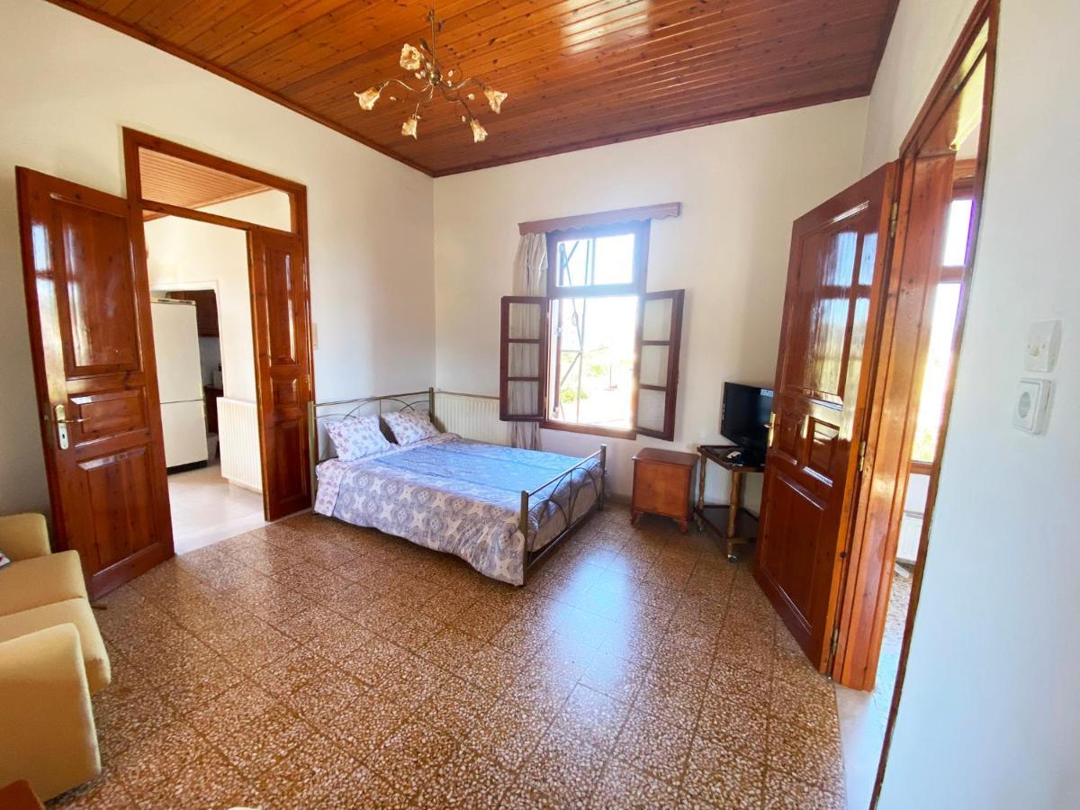 Dusk Apartments With Stunning Mountain View La Canea Esterno foto