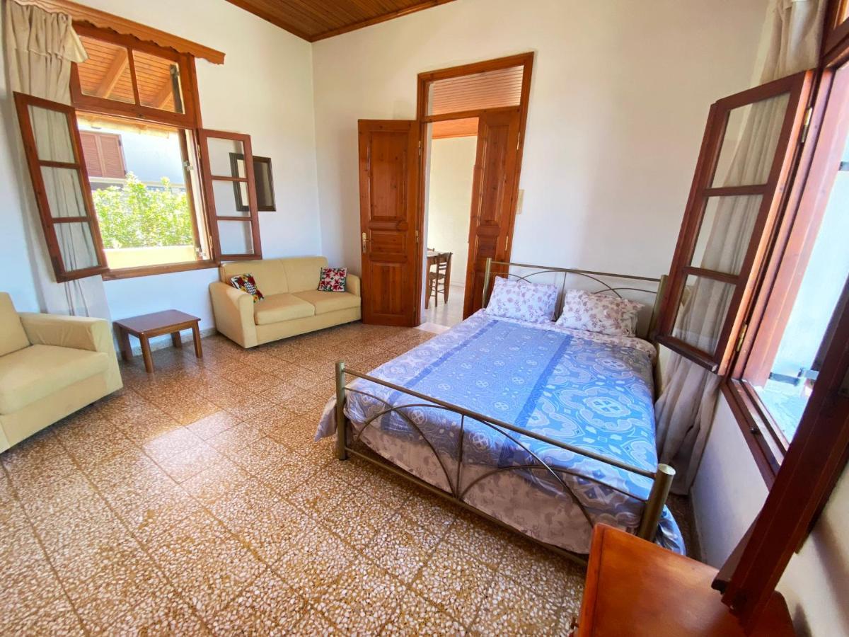 Dusk Apartments With Stunning Mountain View La Canea Esterno foto