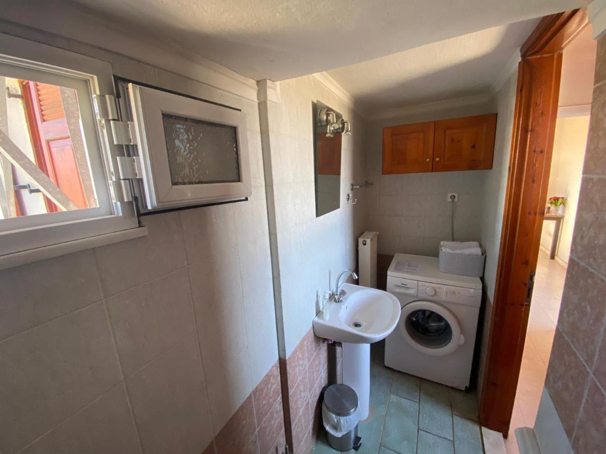 Dusk Apartments With Stunning Mountain View La Canea Esterno foto