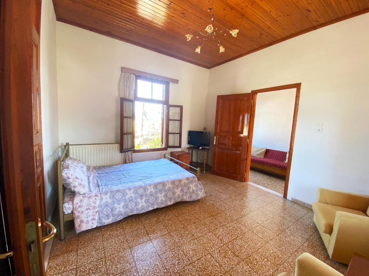 Dusk Apartments With Stunning Mountain View La Canea Esterno foto
